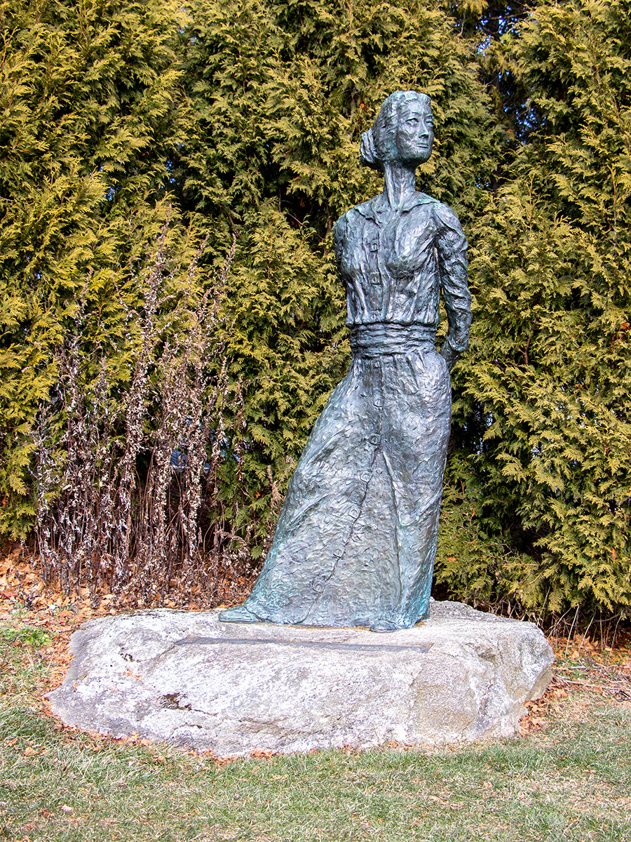 Edna St. Vincent Millay Statue